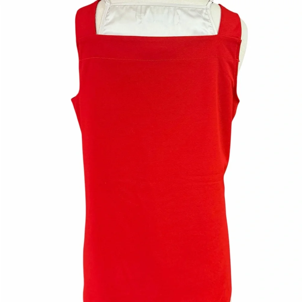Ann Taylor Red Square Neck Tank Top – Size Medium